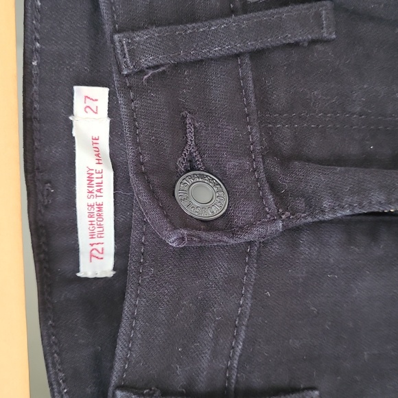 Levi's Ripped Jeans - Picture 3 of 5